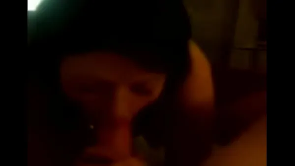 Phim HD Irish Cock Gets deep throated by brunette mạnh mẽ