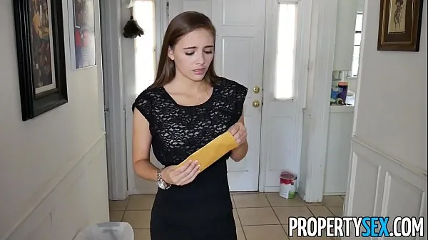 HD PropertySex - Hot petite real estate agent makes hardcore sex video with client kraftfulle filmer