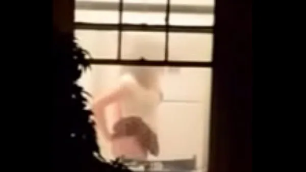 HD Exhibitionist Neighbors Caught Fucking In Window močni filmi
