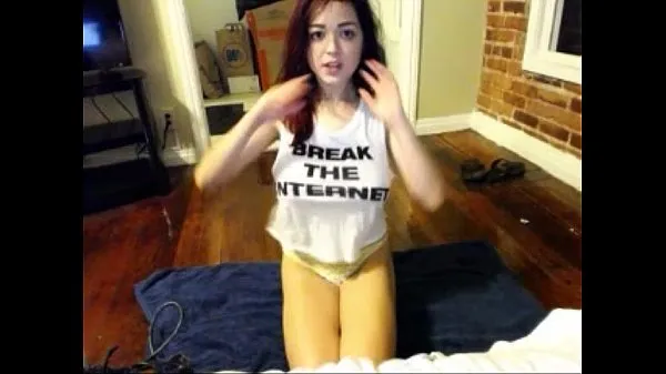 أفلام عالية الدقة Teen with Huge Natural Tits plays on Webcam قوية