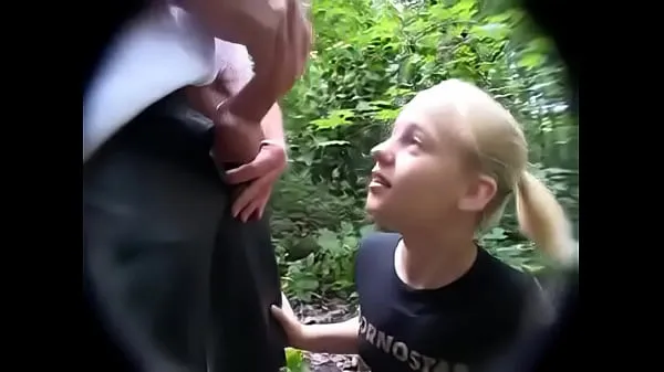 Filmy HD 6953001 pissing german outdoor o mocy