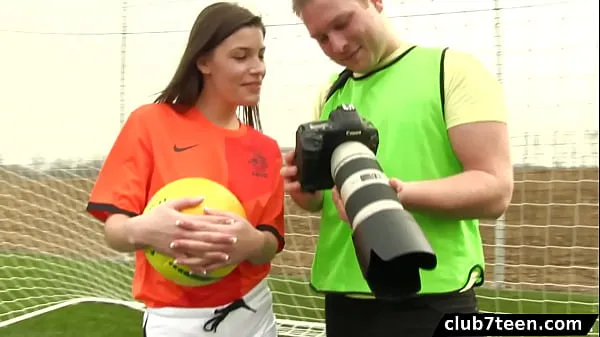 HD Teen female footballer fucks photographer kraftfulle filmer