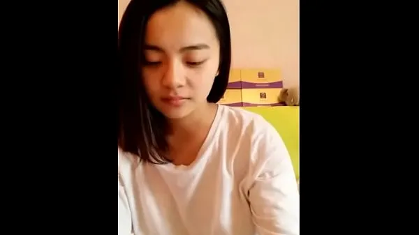 HD Young Asian teen showing her smooth body güçlü Filmler