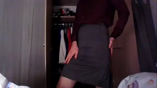 HD Sexy crossdresser secretary ejaculating just for you in silk and skirt memperkuat Film