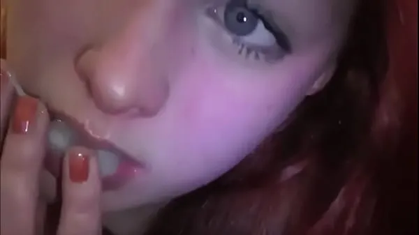 HD Married redhead playing with cum in her mouth memperkuat Film