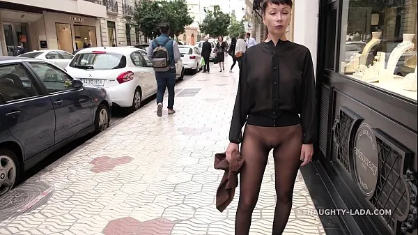 Filmy HD No skirt seamless pantyhose in public o mocy