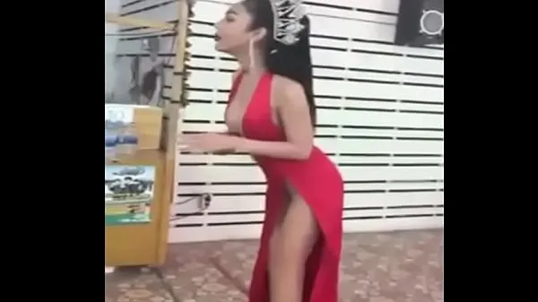 HD Beautiful Asian girl lets her breasts grab for money (Name memperkuat Film