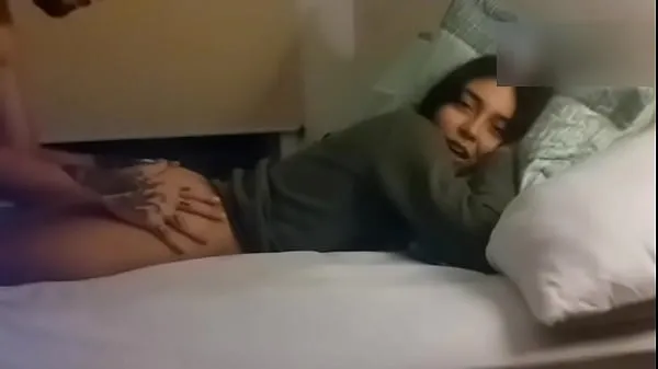 HD BLOWJOB UNDER THE SHEETS - TEEN ANAL DOGGYSTYLE SEX kraftfulle filmer
