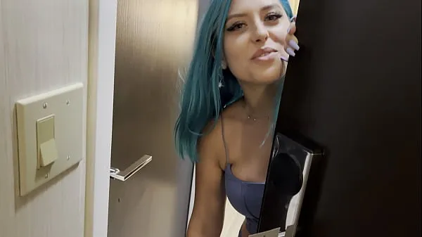 HD Casting Curvy: Blue Hair Thick Porn Star BEGS to Fuck Delivery Guy پاور موویز