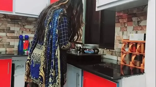 HD-Indian Stepmom Fucked In Kitchen By Husband,s Friend tehoa elokuviin