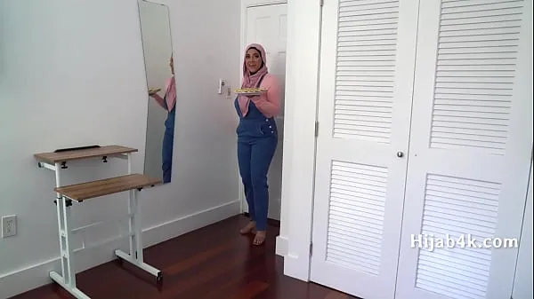 HD-Corrupting My Chubby Hijab Wearing StepNiece tehoa elokuviin