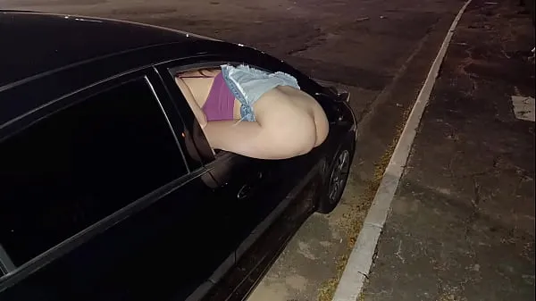 HD Wife ass out for strangers to fuck her in public výkonné filmy